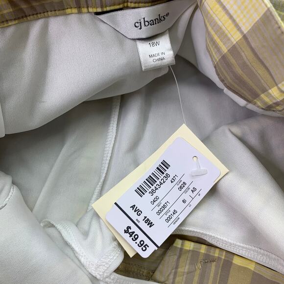 CJ Banks Womens 18W Plus Size Yellow Gold Brown Plaid Skort with Shorts - Picture 3 of 8